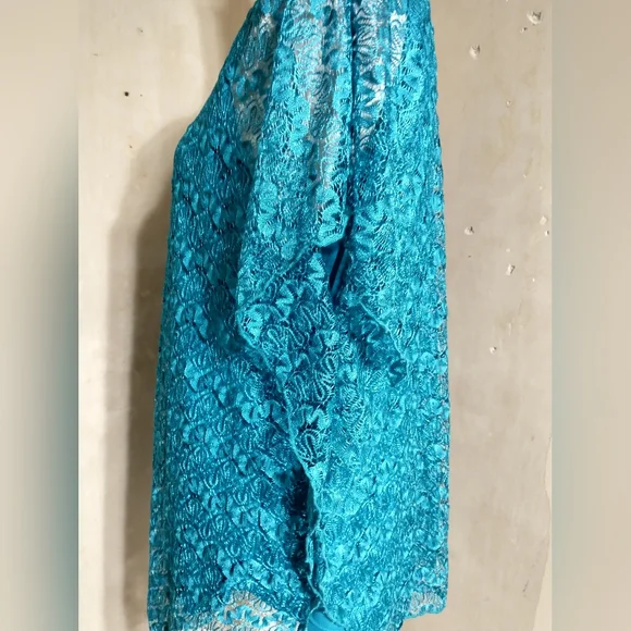 Turquoise Lace Tunic Top - Picture 6 of 11